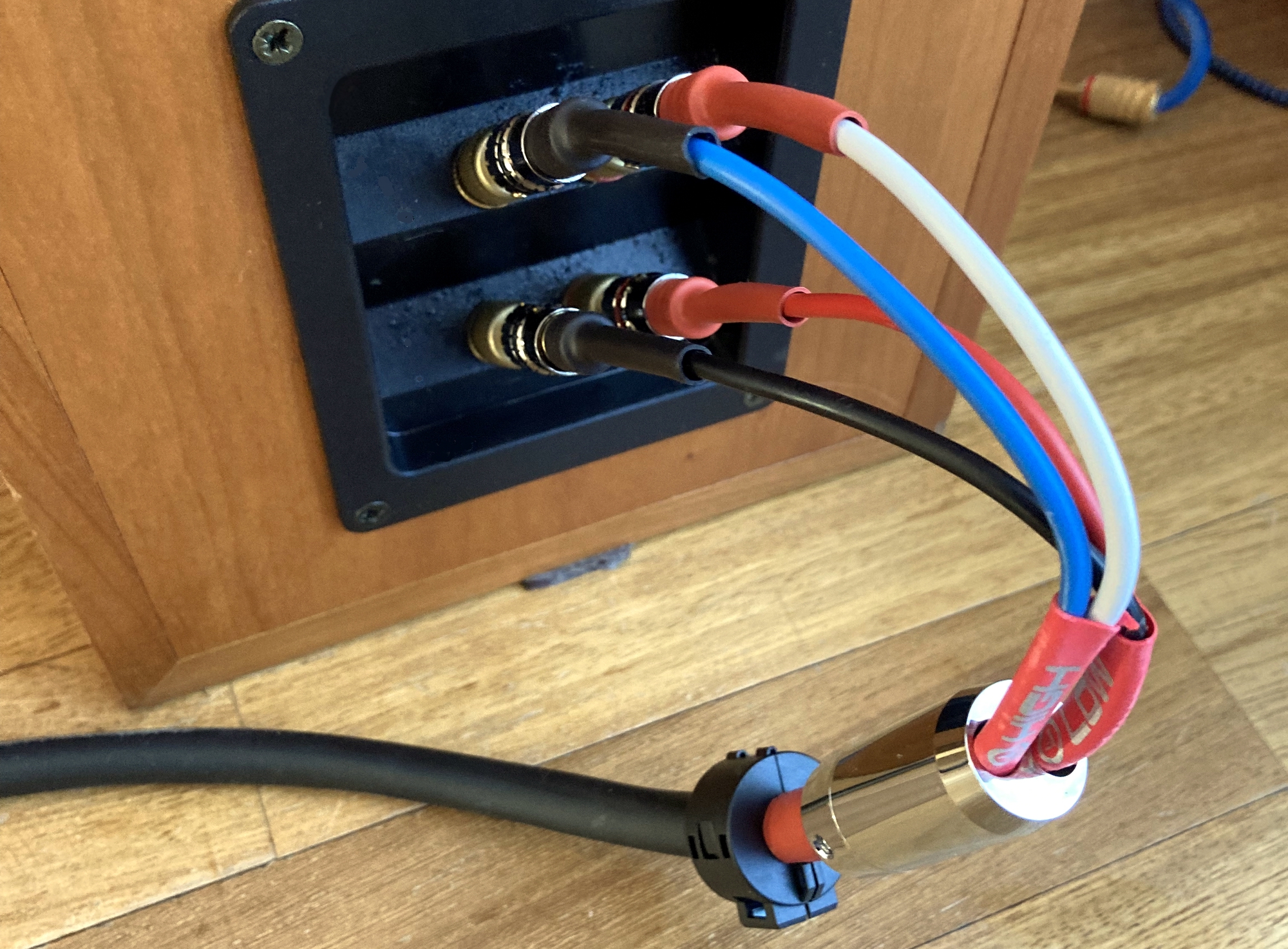Coppia cavi diffusori Bi-Wiring 4x2,5 mmq. banane a espansione