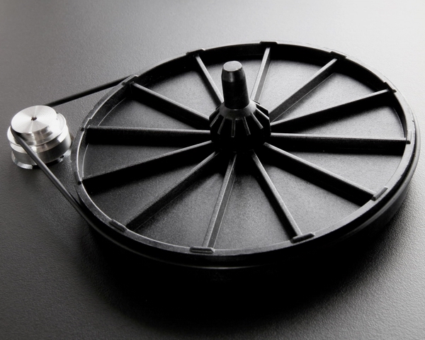 REGA PLANAR 1 PLUS piatto giradischi versione 2021 base matt