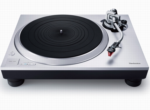 Technics SL-1500C con testina Ortofon 2M RED